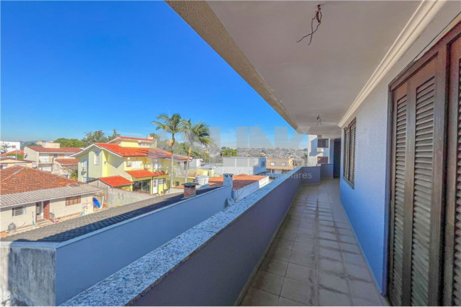 Imagem Imóvel com 3 Quartos à Venda, 260 m² em Jardim Itu - Porto Alegre Imagem Imóvel com 3 Quartos à Venda, 260 m² em Jardim Itu - Porto Alegre