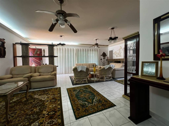 Imagem Casa com 5 Quartos à Venda, 390 m² em Flórida - Praia Grande Imagem Casa com 5 Quartos à Venda, 390 m² em Flórida - Praia Grande