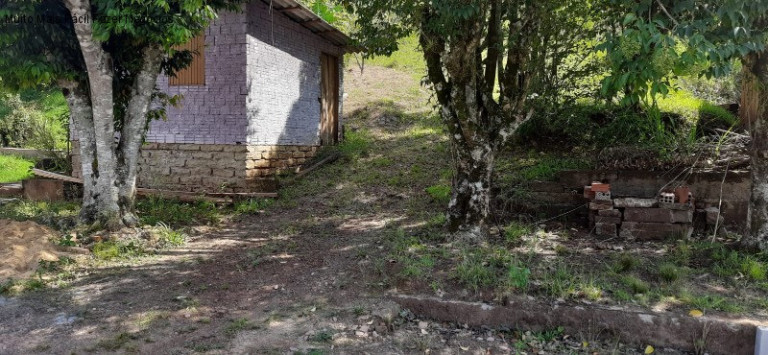 Terreno à Venda, 1.016 m² em Floresta - Picada Café