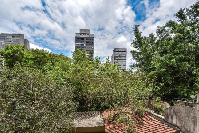 Imagem Casa com 3 Quartos à Venda, 300 m² em Vila Congonhas - São Paulo Imagem Casa com 3 Quartos à Venda, 300 m² em Vila Congonhas - São Paulo
