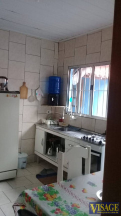 Imagem Casa com 2 Quartos à Venda, em Jd. St. Maria - Jacareí Imagem Casa com 2 Quartos à Venda, em Jd. St. Maria - Jacareí