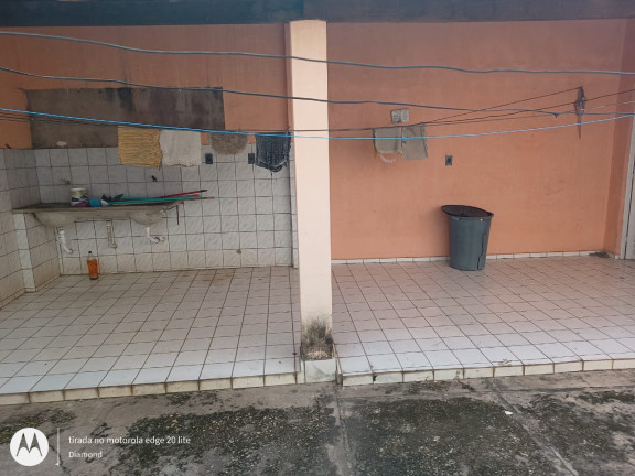 Imagem Casa com 3 Quartos à Venda, 300 m² em Lourival Parente - Teresina
