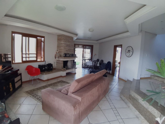 Imagem Sobrado com 3 Quartos à Venda, 196 m² em São José - Santa Maria
