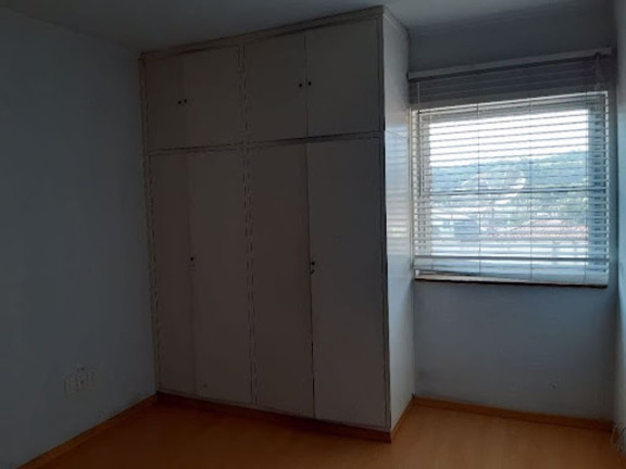 Imagem Casa com 2 Quartos à Venda, 226 m² em Jardim Brasil - Atibaia