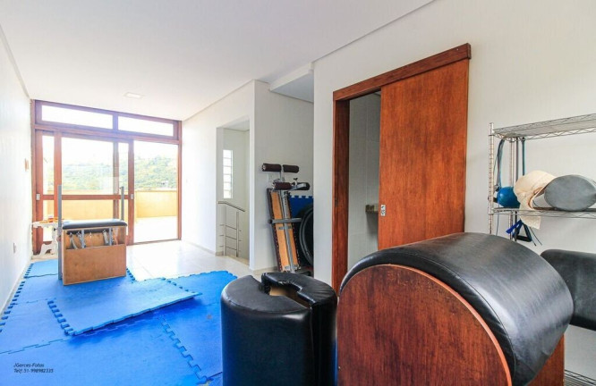 Imagem Casa com 3 Quartos à Venda, 200 m² em Hípica - Porto Alegre