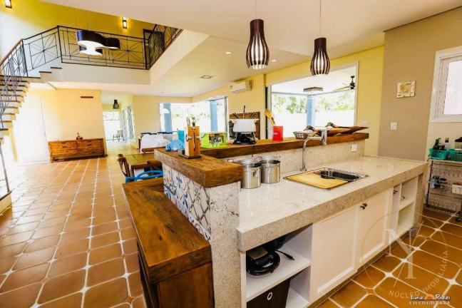 Imagem Casa de Condomínio com 5 Quartos à Venda, 780 m² em Lagoinha - Ubatuba Imagem Casa de Condomínio com 5 Quartos à Venda, 780 m² em Lagoinha - Ubatuba
