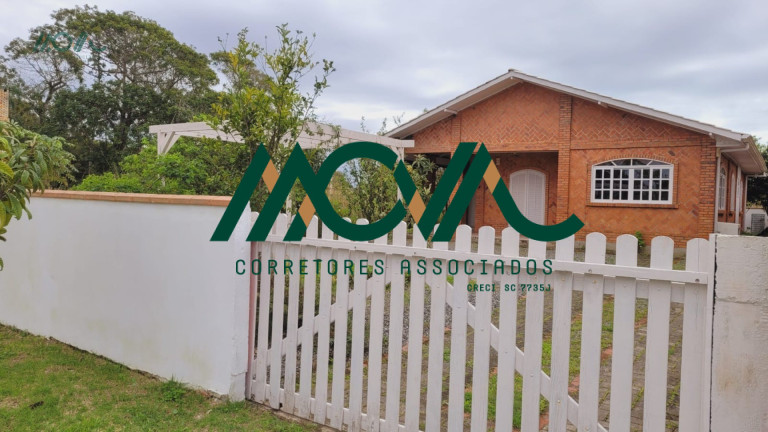 Casa com 3 Quartos à Venda, 118 m² em Brandalize - Itapoá
