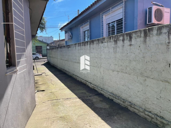 Imagem Casa com 3 Quartos à Venda, 360 m² em Patronato - Santa Maria