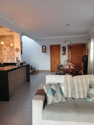 Imagem Casa com 3 Quartos à Venda, 318 m² em Condomínio Residencial Mantiqueira - São José Dos Campos Imagem Casa com 3 Quartos à Venda, 318 m² em Condomínio Residencial Mantiqueira - São José Dos Campos