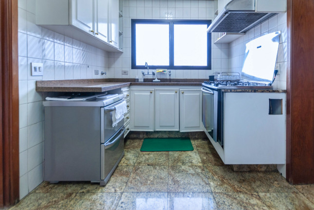 Imagem Apartamento com 4 Quartos à Venda, 250 m² em Aclimação - São Paulo
