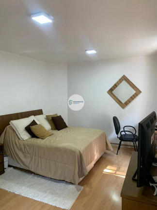 Imagem Casa com 3 Quartos à Venda, 320 m² Imagem Casa com 3 Quartos à Venda, 320 m²
