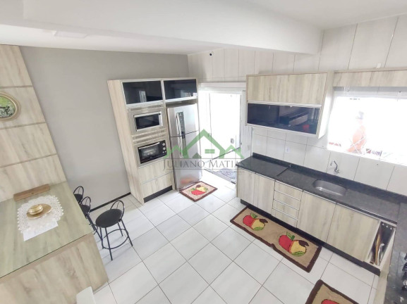 Imagem Casa com 3 Quartos à Venda, 135 m² em Pinheiros - Balneário Barra Do Sul Imagem Casa com 3 Quartos à Venda, 135 m² em Pinheiros - Balneário Barra Do Sul