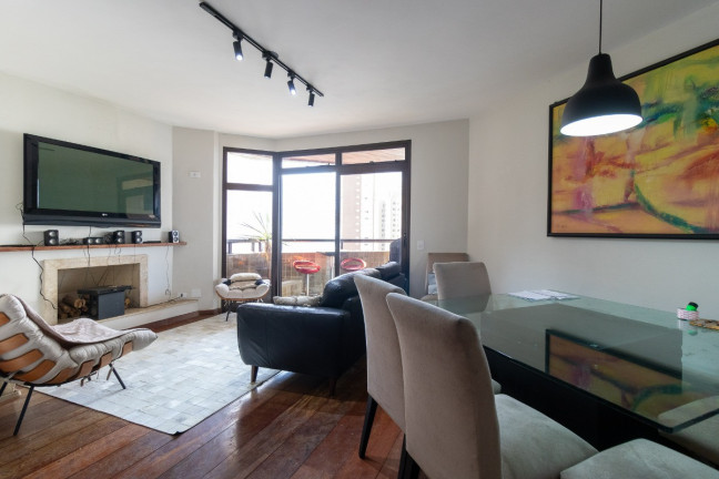 Apartamento com 3 Quartos à Venda, 122 m² em Moema - São Paulo