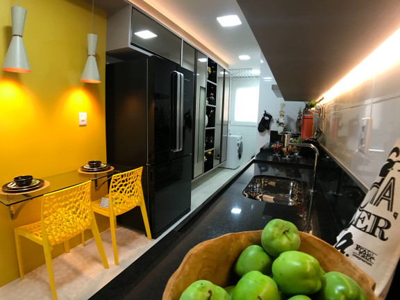 Imagem Imóvel com 4 Quartos à Venda, 132 m² em Praia Da Costa - Vila Velha Imagem Imóvel com 4 Quartos à Venda, 132 m² em Praia Da Costa - Vila Velha