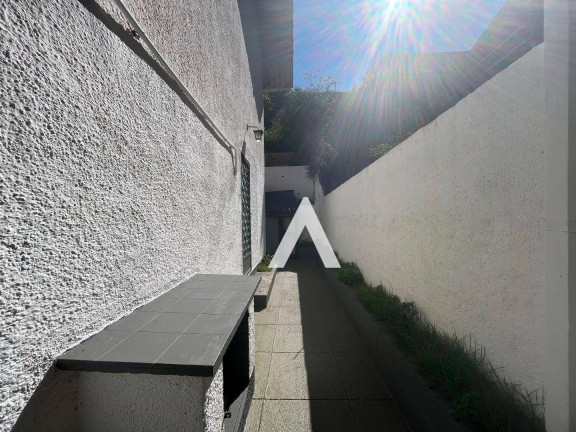 Imagem Casa com 4 Quartos à Venda, 173 m² em Alto - Teresópolis Imagem Casa com 4 Quartos à Venda, 173 m² em Alto - Teresópolis