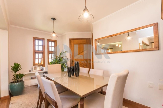 Imagem Casa com 3 Quartos à Venda, 185 m² em Chácara Das Pedras - Porto Alegre