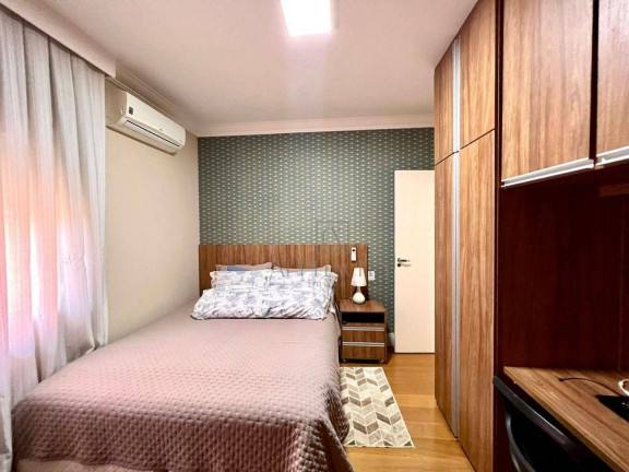 Imagem Casa com 5 Quartos à Venda, 400 m² em Alphaville 03 - Santana De Parnaíba Imagem Casa com 5 Quartos à Venda, 400 m² em Alphaville 03 - Santana De Parnaíba