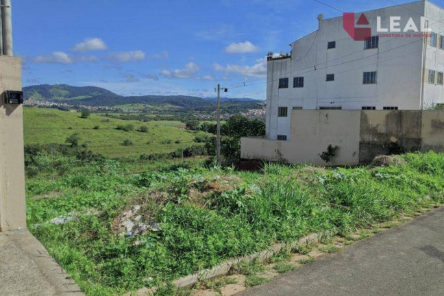 Imagem Terreno à Venda, 252 m² em Maria Guimarães Franco Rios - Pouso Alegre Imagem Terreno à Venda, 252 m² em Maria Guimarães Franco Rios - Pouso Alegre