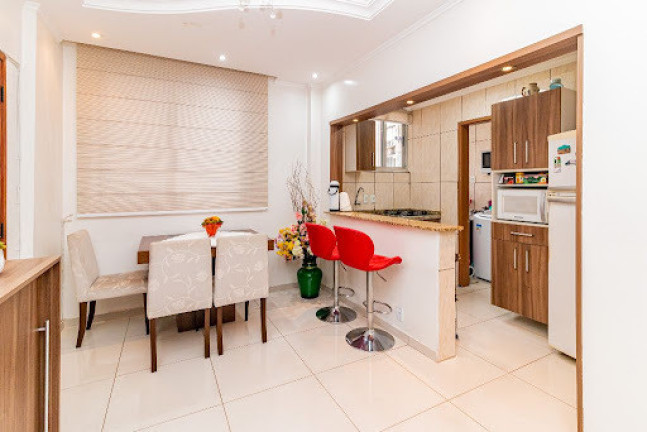 Imagem Apartamento com 2 Quartos à Venda, 50 m² em Centro Histórico - Porto Alegre