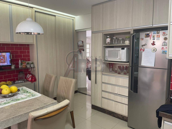 Casa com 4 Quartos à Venda, 360 m² em Todos Os Santos - Montes Claros