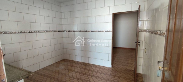 Imagem Casa com 3 Quartos para Alugar, 1 m² em Santo Antônio - Mantena Imagem Casa com 3 Quartos para Alugar, 1 m² em Santo Antônio - Mantena
