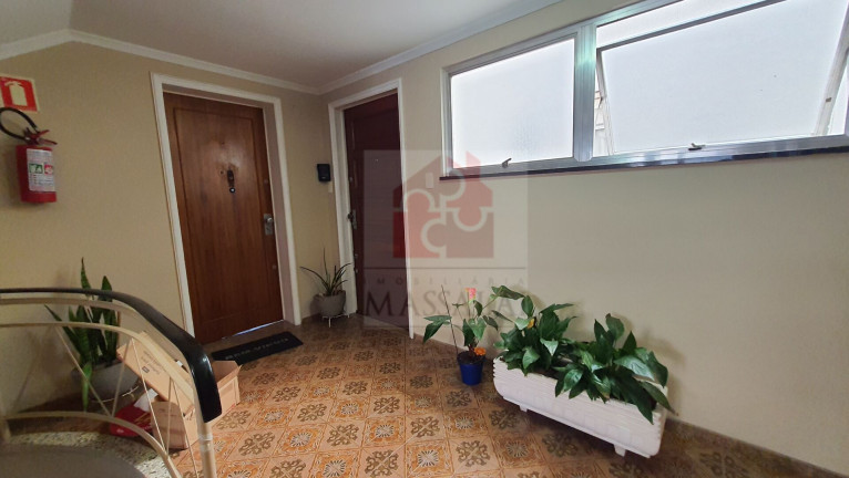 Imagem Apartamento com 3 Quartos à Venda, 180 m² em Menino Deus - Porto Alegre Imagem Apartamento com 3 Quartos à Venda, 180 m² em Menino Deus - Porto Alegre