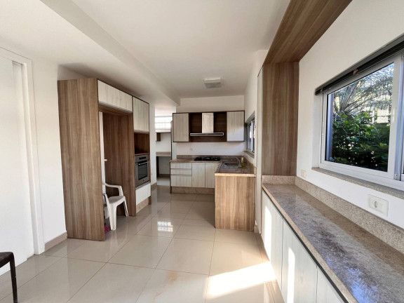 Imagem Casa com 3 Quartos à Venda, em Campeche - Florianópolis Imagem Casa com 3 Quartos à Venda, em Campeche - Florianópolis