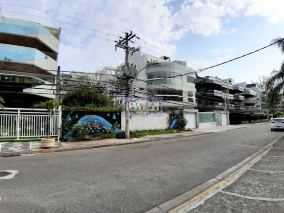 Terreno à Venda, 600 m² em Recreio Dos Bandeirantes - Rio De Janeiro