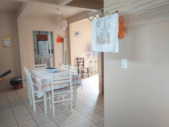 Imagem Casa com 3 Quartos para Temporada, em Canto Grande - Bombinhas Imagem Casa com 3 Quartos para Temporada, em Canto Grande - Bombinhas