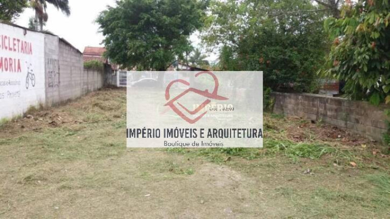 Terreno à Venda, 360 m² em Pontal De Santa Marina - Caraguatatuba