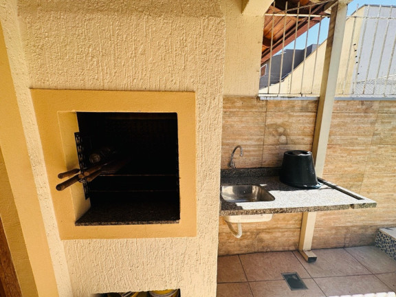 Imagem Casa com 3 Quartos à Venda, 215 m² em Hípica - Porto Alegre