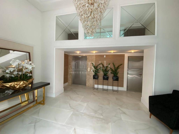 Apartamento com 3 Quartos à Venda, 135 m² em Centro - Balneário Camboriú