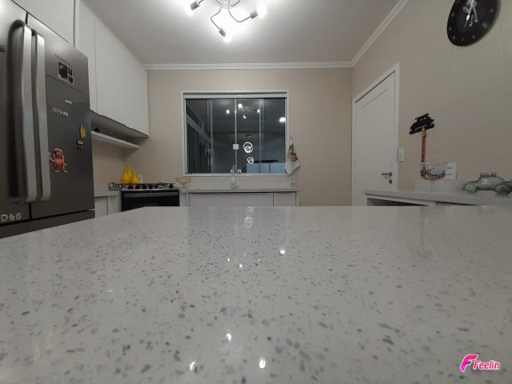 Imagem Casa com 2 Quartos à Venda, 100 m² em Centro - Palhoça