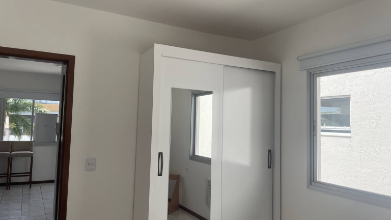 Imagem Apartamento com 1 Quarto à Venda, 28 m² em Jurerê - Florianópolis