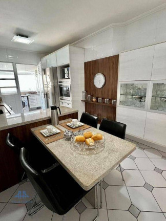 Imagem Apartamento com 4 Quartos à Venda, 151 m² em Centro - Florianópolis