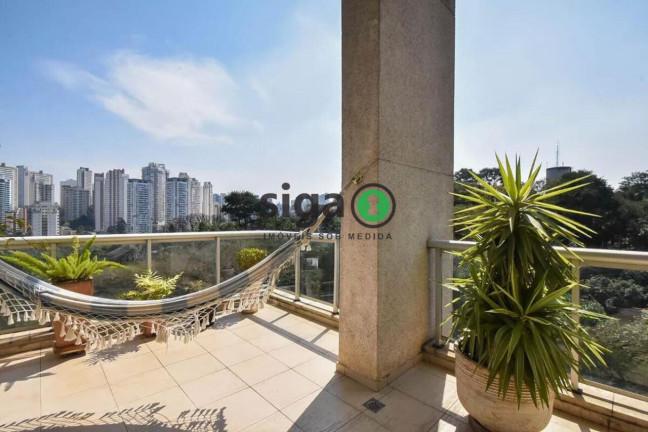 Apartamento com 2 Quartos à Venda, 162 m² em Panamby - São Paulo