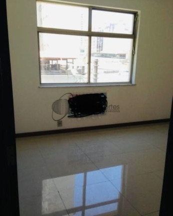 Imagem Imóvel com 3 Quartos à Venda, 120 m² em Icaraí - Niterói Imagem Imóvel com 3 Quartos à Venda, 120 m² em Icaraí - Niterói