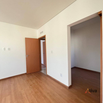 Imagem Apartamento com 3 Quartos à Venda, 135 m²