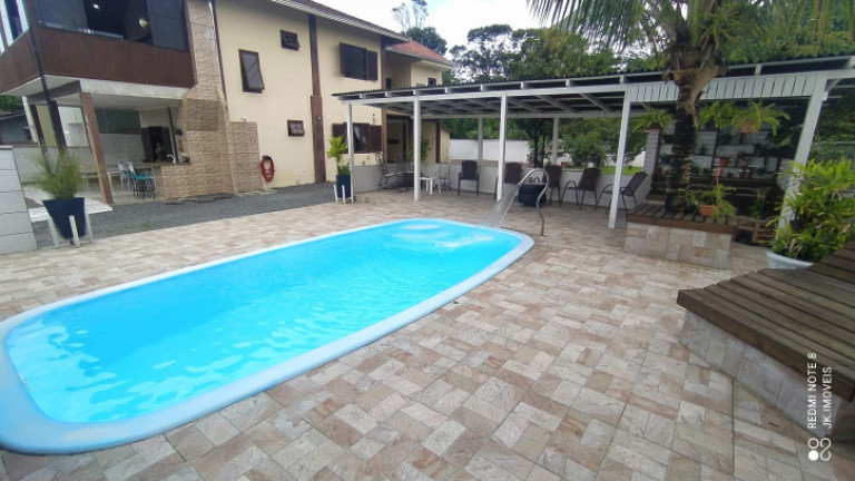 Imagem Sobrado com 5 Quartos à Venda, 238 m² em Balneário Mariluz - Itapoá Imagem Sobrado com 5 Quartos à Venda, 238 m² em Balneário Mariluz - Itapoá