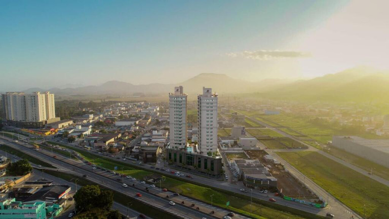 Imagem Apartamento com 2 Quartos à Venda, 65 m² em Itapema - Itapema