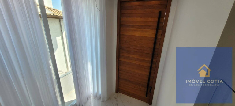 Imagem Casa de Condomínio com 3 Quartos à Venda, 560 m² em Jardim Do Golf I - Jandira