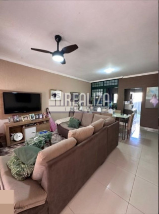 Imagem Casa com 3 Quartos à Venda, 200 m² em Vila Militar - Uberaba Imagem Casa com 3 Quartos à Venda, 200 m² em Vila Militar - Uberaba