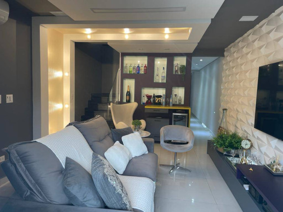 Imagem Sobrado com 4 Quartos à Venda, 200 m² em Guilhermina - Praia Grande Imagem Sobrado com 4 Quartos à Venda, 200 m² em Guilhermina - Praia Grande