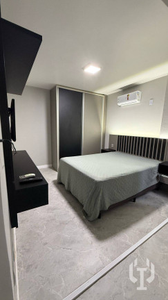 Imagem Apartamento com 3 Quartos para Alugar, 110 m² em Meia Praia - Itapema