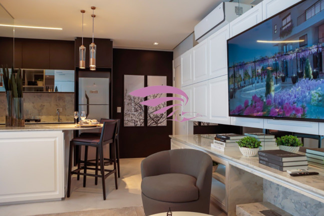Imagem Imóvel com 3 Quartos à Venda, 221 m² em Alto Da Glória - Curitiba Imagem Imóvel com 3 Quartos à Venda, 221 m² em Alto Da Glória - Curitiba