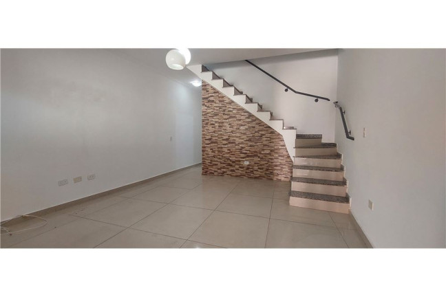 Imagem Casa com 3 Quartos à Venda,  em Vila Carmosina - São Paulo