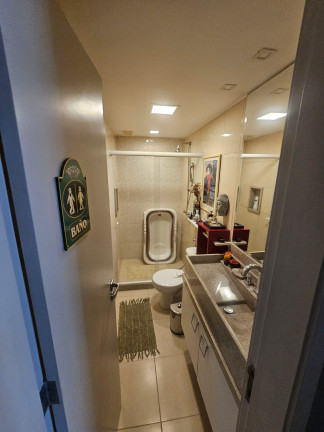 Imagem Imóvel com 3 Quartos à Venda, 110 m² em Icaraí - Niterói Imagem Imóvel com 3 Quartos à Venda, 110 m² em Icaraí - Niterói