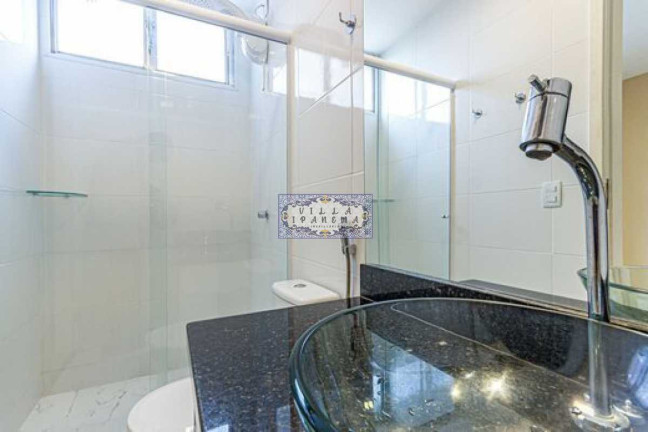 Imagem Apartamento com 2 Quartos à Venda, 68 m² em Lagoa - Rio De Janeiro
