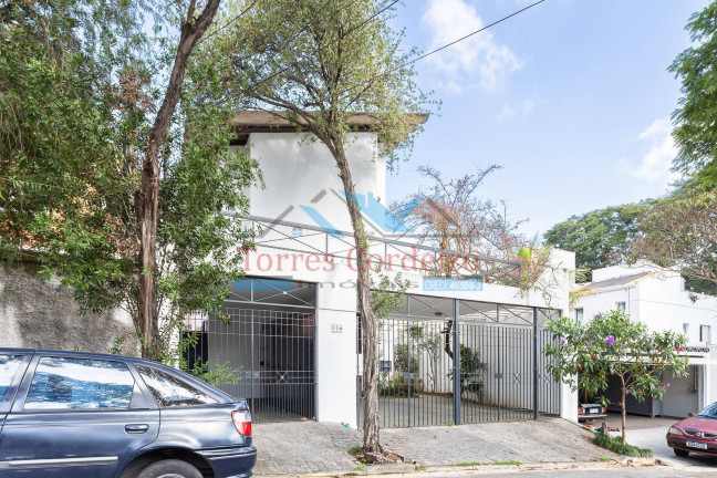 Imagem Sobrado com 5 Quartos à Venda, 304 m² em Jardim Leonor - São Paulo Imagem Sobrado com 5 Quartos à Venda, 304 m² em Jardim Leonor - São Paulo