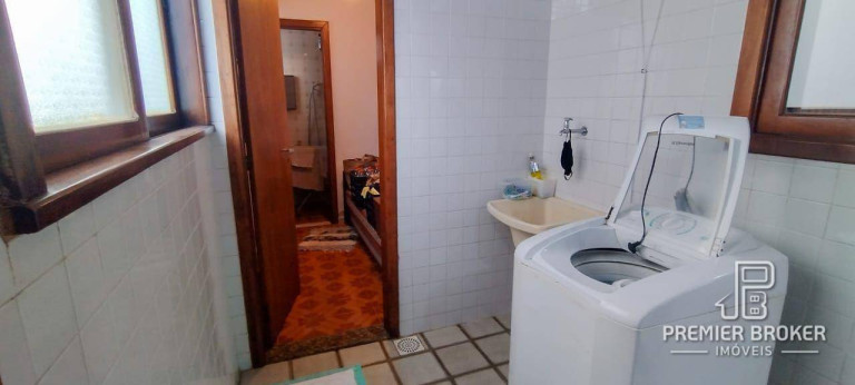 Imagem Casa com 5 Quartos à Venda, 212 m² em Alto - Teresópolis